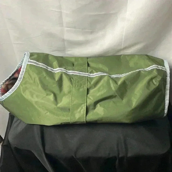 LARGE DOG  REFLECTIVE RAIN JACKET  PLAID FLANNEL LINING 2 HOOK AND LOOP CLOSE - Picture 10 of 10